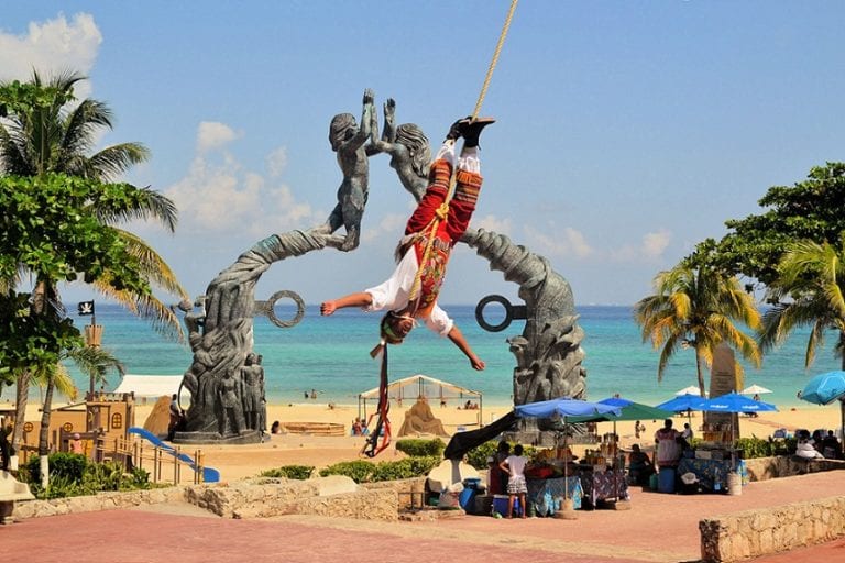Voladores de Papantla tendrán lugar privilegiado, tras modernización de la Quinta Avenida