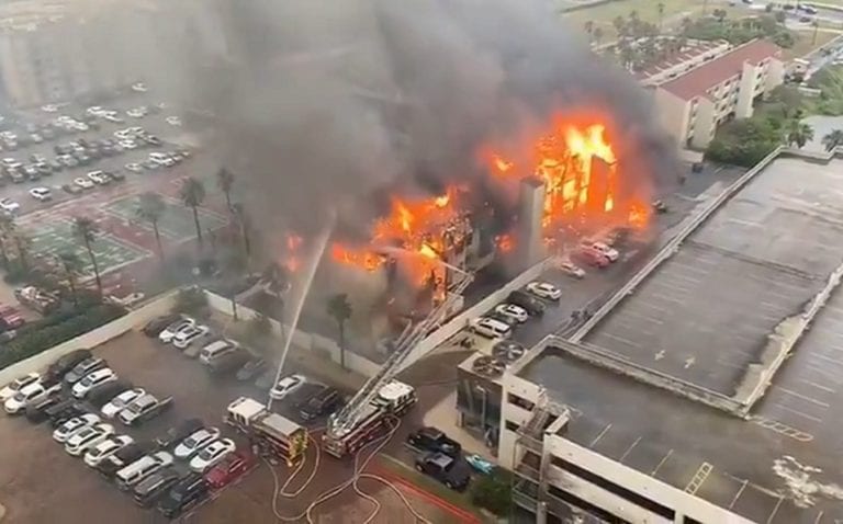 Fuego en Isla del Padre