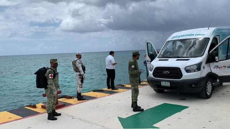 Repatriados llegan a Playa del Carmen.