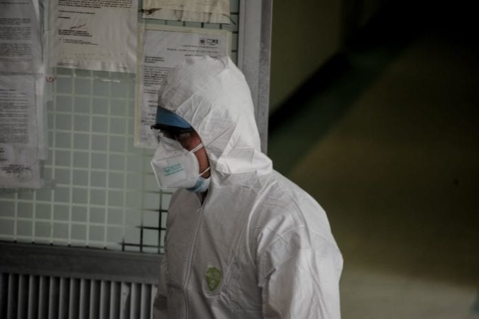 se alarga la curva de COVID-19 en México