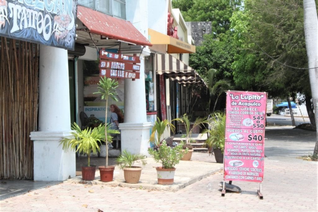 Comerciantes siguen trabajando.