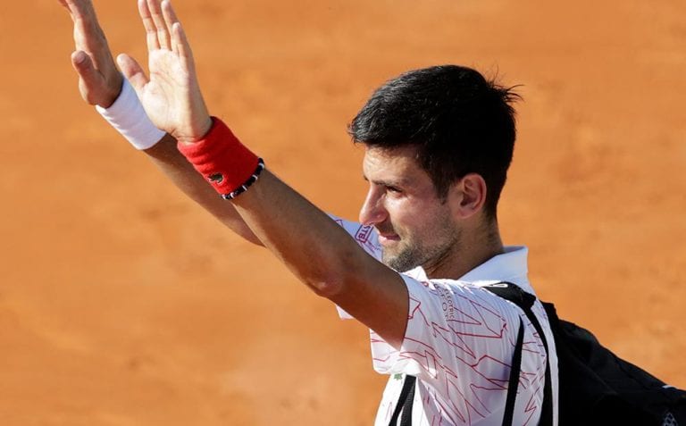 Tenista Novak Djokovic confirma que tiene Covid-19