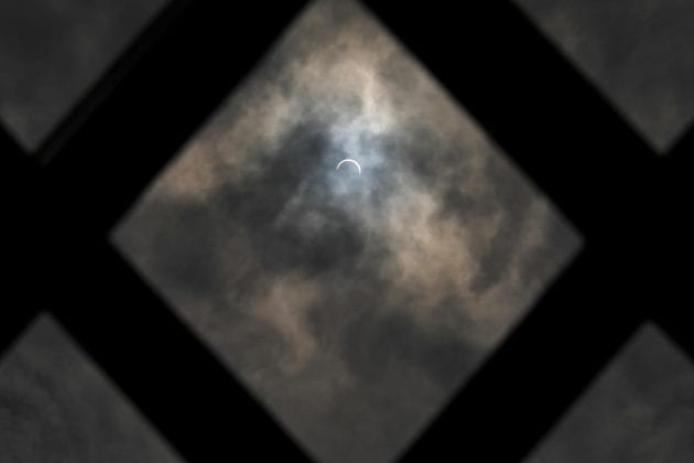Imagen del eclipse "c&iacute;rculo de fuego" de esta madrugada