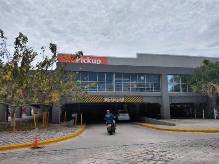 Walmart de Playa del Carmen se adapta a la 
