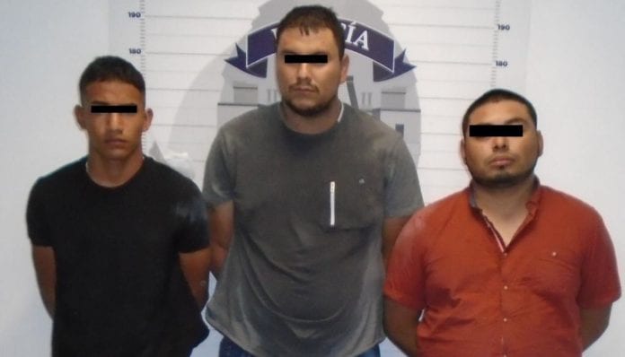 Detienen a pistoleros que retenían a paramédicos en Cancún