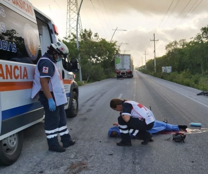 Camión arrolla un grupo de ciclistas en Cancún