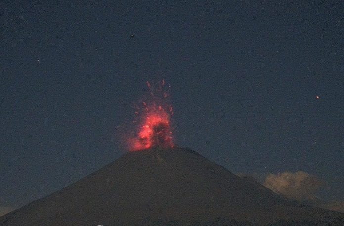 Registra explosión el Popocatépetl