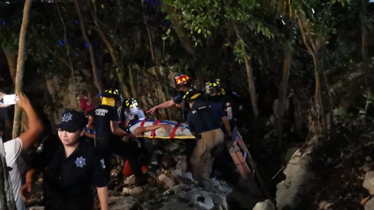 Adolescente cae en cenote en Playa del Carmen