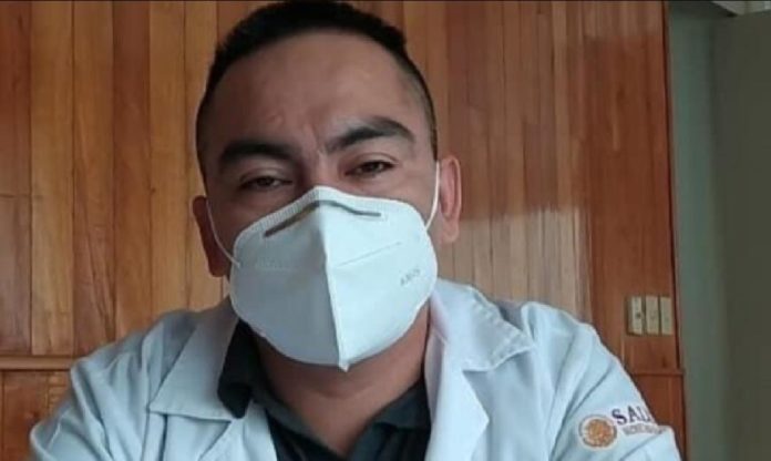 Un doctor fue detenido en Chiapas luego de que su paciente muriera por Covid-19