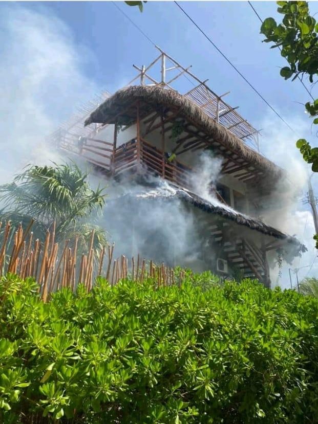 incendio en Holbox