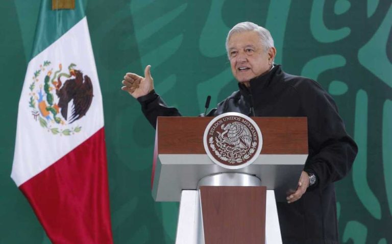 Si el cubrebocas ayudara, lo usaría: AMLO dice no está científicamente comprobado