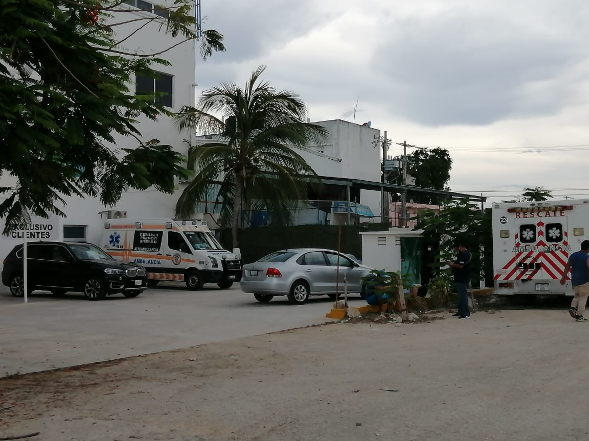 Camino a la clínica, mujer muere de Covid-19 en Playa del Carmen