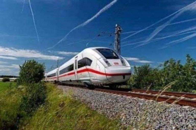 Restablece Fonatur diálogo con ejidatarios de Bacalar en torno al Tren Maya