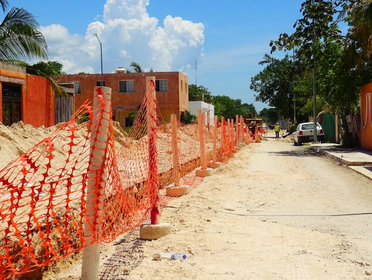 Aguakan inicia ampliación de drenaje en Solidaridad