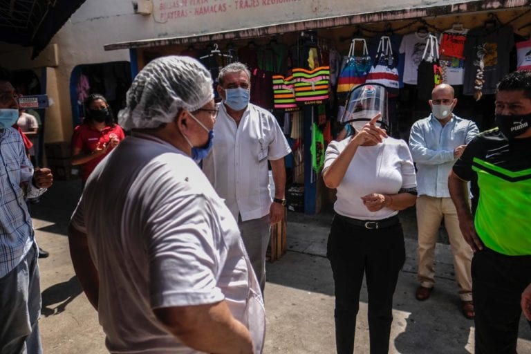 Supervisa Mara Lezama cumplimiento de protocolos sanitarios en Mercado 23