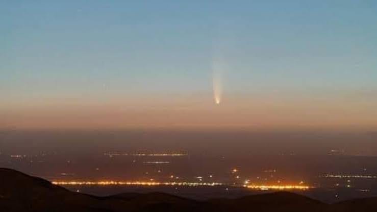 Cometa ‘más brillante en los últimos siete años’ ya es visible desde la Tierra