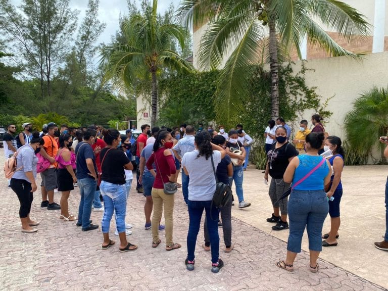Despidos en The Reef, Playa del Carmen.