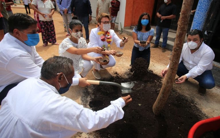 Quinta Avenida da la bienvenida a sus primeros árboles, con la ceremonia Pak’al ché