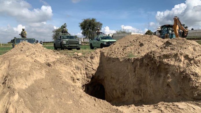Encuentran túnel que era usado para robo de huachicol en Puebla