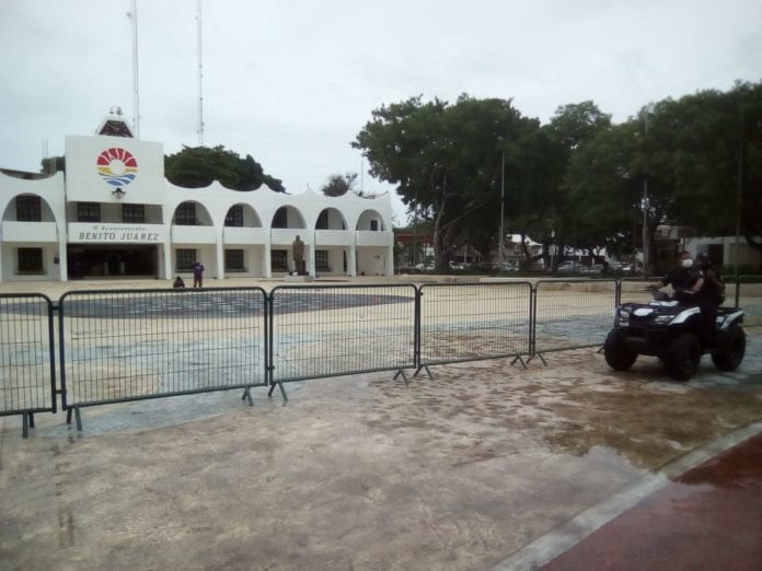 Mañana, 1 de septiembre, será el primer día de trabajo presencial para los trabajadores del Ayuntamiento de Benito Juárez, que regresará así a su 100% de capacidad, después de meses de tener sólo guardias esenciales, por la pandemia del COVID-19.
