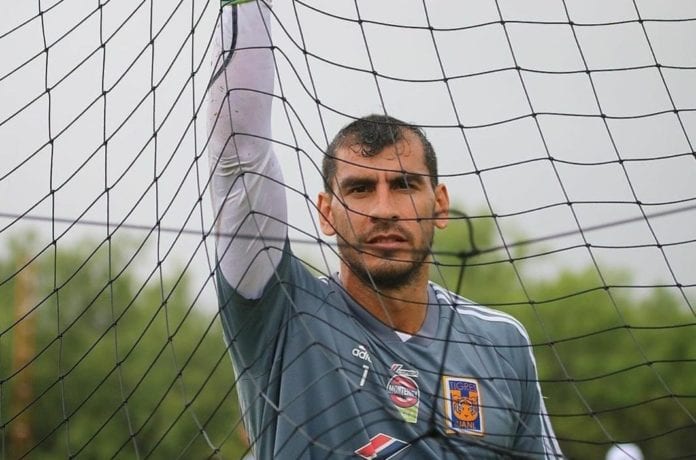 Nahuel Guzmán da positivo a Covid-19 por cuarta vez