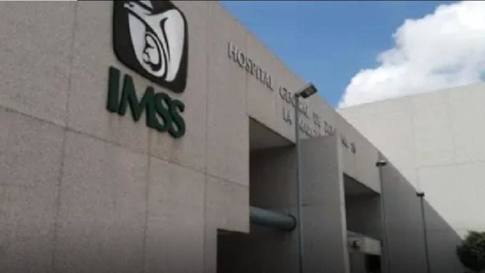 Una niña se debate entre la vida y la muerte en un IMSS en Puebla; fue maltratada por su familia