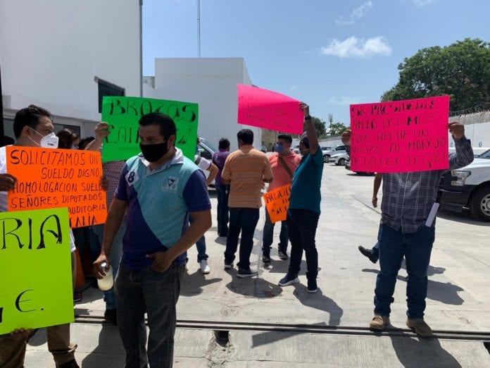 protesta en la Fiscalía de Cancún