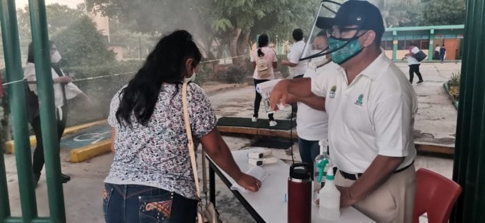 Presentar examen de admisión a bachillerato en JMM