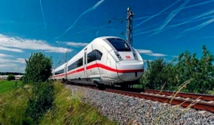 De nueva cuenta el medio de comunicación Animal Político está en la mira del Gobierno Federal, quien ahora lo acusa de haber recibido dinero para criticar el proyecto del Tren Maya, megaobra ejecutada por el gobierno de Andrés Manuel López Obrador, quien la ha tomado como uno de sus principales estandartes.