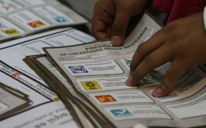 Se advierte a los playenses sobre quienes buscan comprar candidaturas en Morena