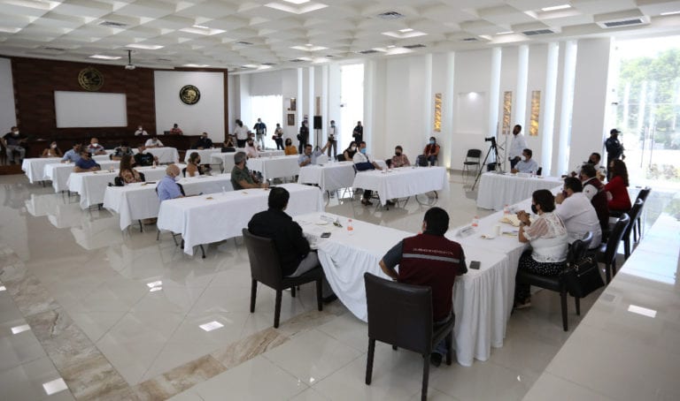 Empresarios y gobierno harán mancuerna por sana apertura de playas de Solidaridad