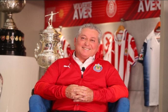 Víctor Manuel Vecetich, nuevo técnico de las Chivas
