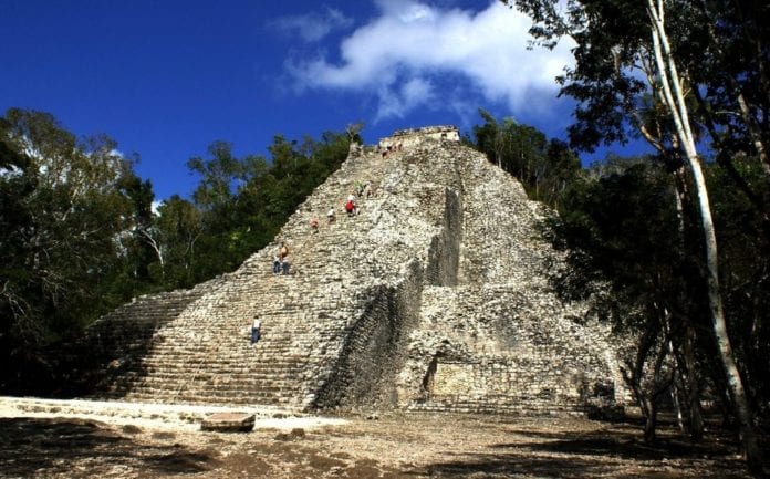 Cobá se volvió una potencia gracias a dos mujeres mayas