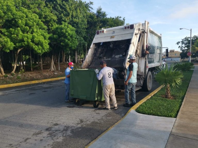 Supervisa Siresol que se recoja la basura en calles de Cancún