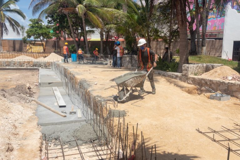 Son 1,400 empleos directos generados con obra pública en Solidaridad