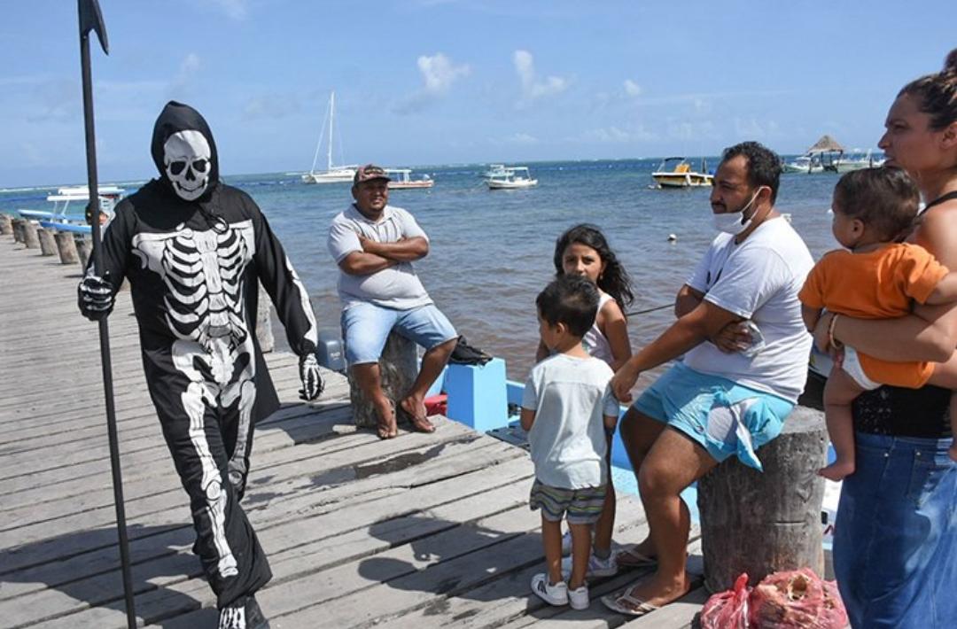 "La muerte" visitó las playas de Puerto Morelos. Foto: @migue_vargas