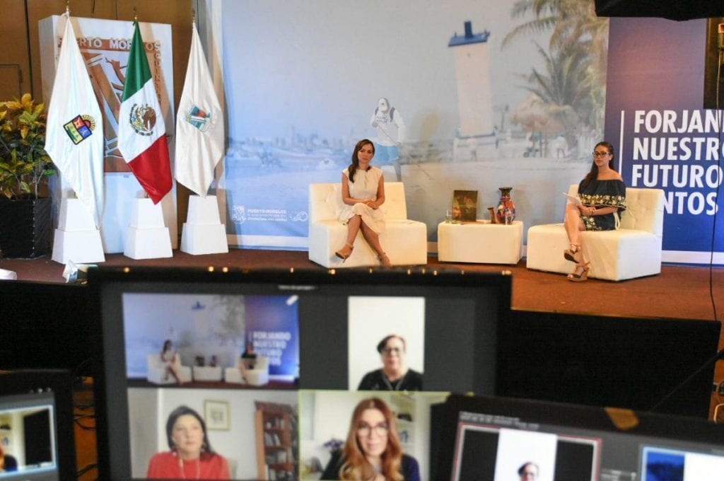 La presidenta municipal Laura Fernández Piña participó hoy en el panel “Década de la acción: igualdad de género”, convocado por la Organización de las Naciones Unidas (ONU), en el marco de su 75 aniversario, evento virtual en el que destacó que ante las dificultades que enfrenta el mundo en este 2020 a causa de la pandemia por Covid-19, es necesario redoblar esfuerzos para salir adelante, como siempre se ha hecho.