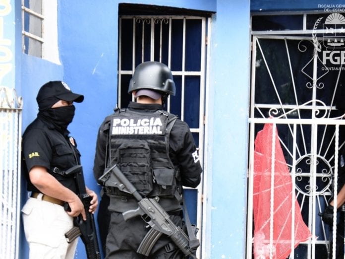 En solo tres días la Fiscalía del Estado de Quintana Roo, ha logrado sacar de las calles a tres presuntos violadores que andaban libres en calles de Playa del Carmen, dando así un paso en el combate al crimen y justicia ante estos terribles crímenes que dejan huellas imborrables en los sobrevivientes y sus familias, además de pérdidas irreparables para aquellos que no logran vivir tras los ataques.