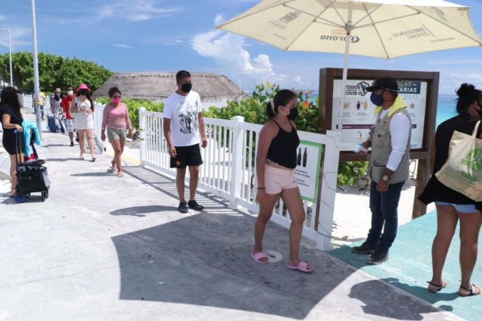 A pesar de las afectaciones generadas por la pandemia del COVID-19, Cancún sigue demostrando su potencia turística a nivel mundial con una reactivación económica gradual, pero sólida y responsable, priorizando el tema de la salud, resaltó el Gobierno Municipal de Benito Juárez en el marco del Día Mundial de Turismo que se conmemora cada 27 de septiembre.