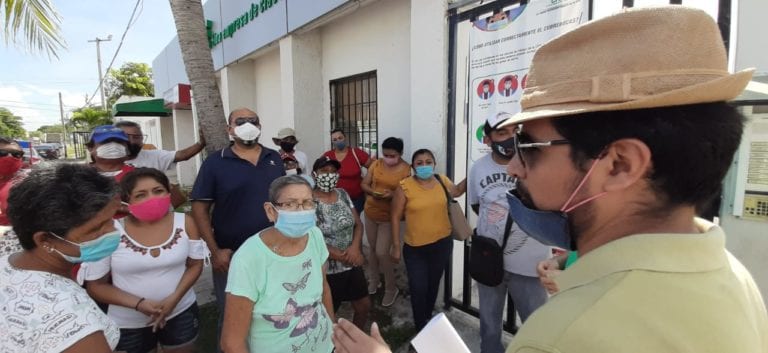 Colonos protestan contra CFE en Chetumal, tras tres noches de apagones
