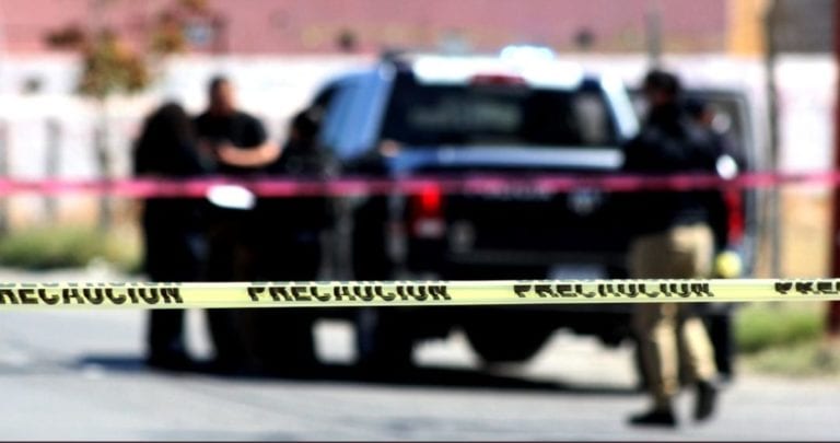 Asesinan a una mujer frente a su hijo de apenas seis años