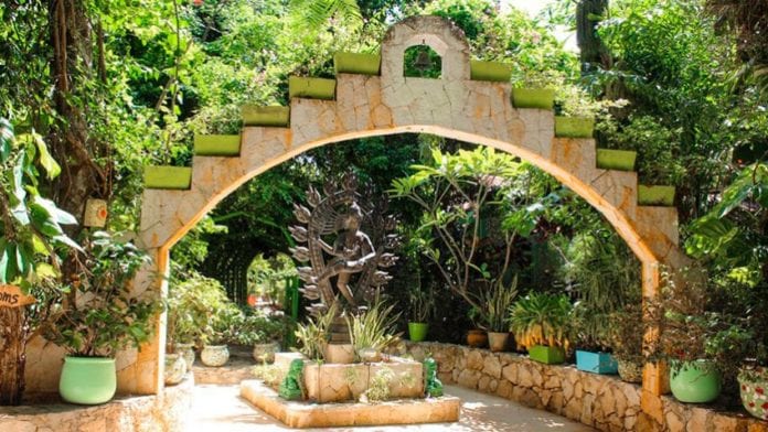 Casa de Juan Gabriel en la Riviera Maya