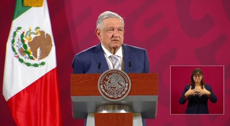 Manifestantes pueden esperar a la revocación de mandato: AMLO