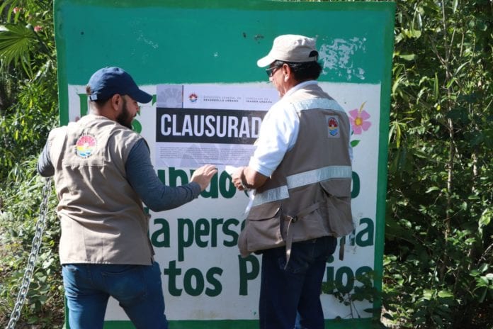 Autoridades municipales realizaron hoy un hoy se dio un nuevo operativo para ubicar y clausurar alrededor de 15 mil lotes que se comercializan de manera irregular, con lo que se ha evitado fraudes a la ciudadanía por hasta por seis mil 535 millones de pesos, al no estar contemplados en el plan de desarrollo, ni contar con acceso a servicios públicos (agua, luz o drenaje).