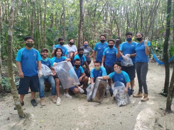 Cuidar el medio ambiente y embellecer los espacios naturales es posible si hay un trabajo conjunto y es por ello que Río Secreto en conjunto con Centinelas del Agua, invitan a los playenses a la limpieza del cenote Los Sauces en Puerto Aventuras.