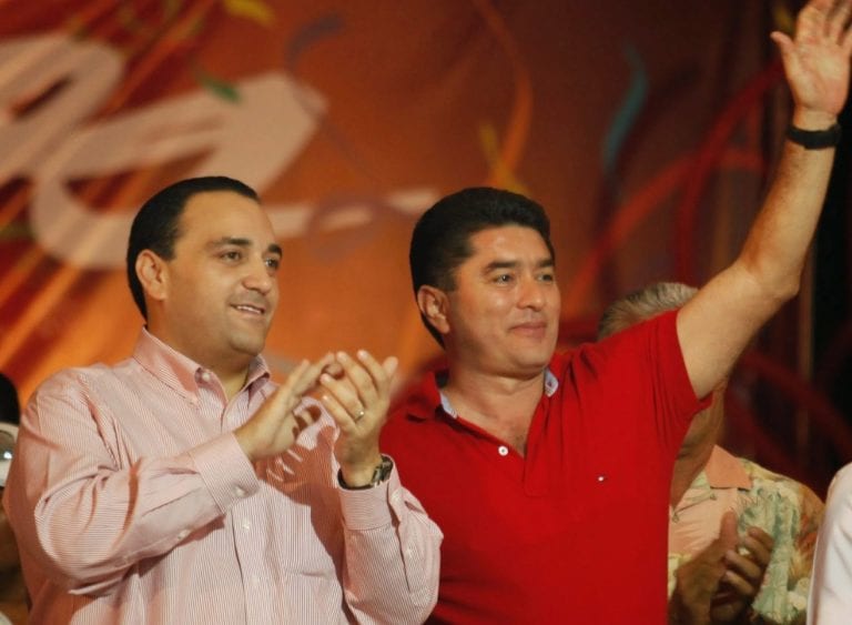 Garantizan “Morenos” los fueros de Borge y Félix con la mafia taxista