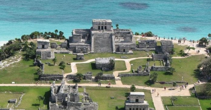 De esta manera, el Gobierno Estatal apoyará con 70% de los recursos y el Gobierno de Tulum con 30% con un para que así, esa infraestructura de la Zona Arqueológica de Tulum, que hoy requiere de recursos Federales que no le llegan, esté lista para recibir a los visitantes que está ansiosos por volver a esta icónica zona.
