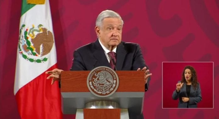 AMLO dijo que no tiene favorita o favorito para la dirigencia de Morena