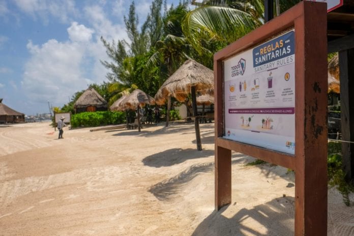 Ciudadanos y turistas están más que ansiosos por volver a las hermosas playas públicas de Cancún que abrirán mañana 7 de septiembre al cambiar el semáforo epidémiológico a amarillo en la zona norte de Quintana Roo, pero hay que tener en cuenta que estas reabrirán con medidas sanitarias especiales.