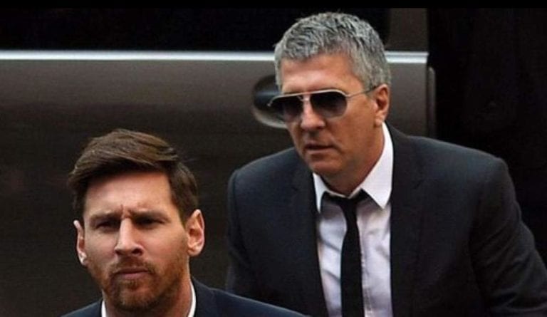 Jorge Messi, padre del jugador, llegó a Barcelona para hablar con la directiva